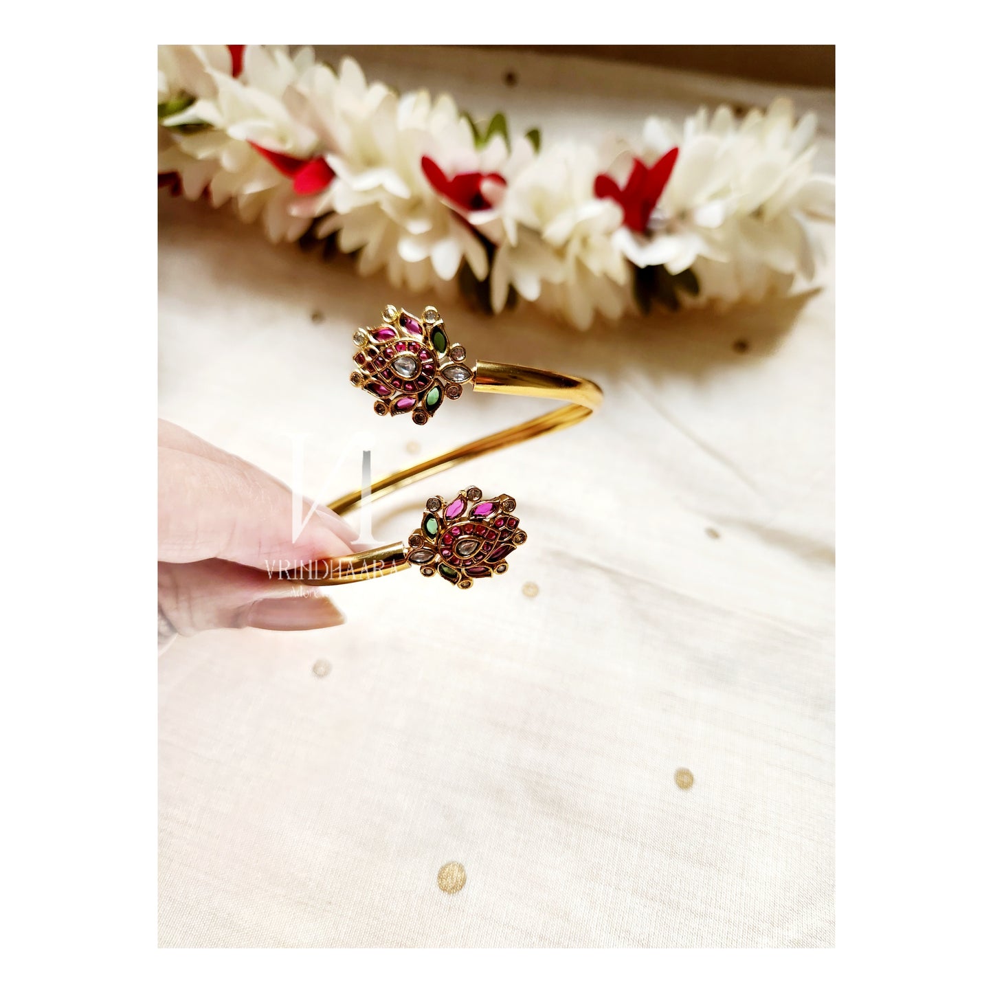 Gold look-alike Bracelet_Kada