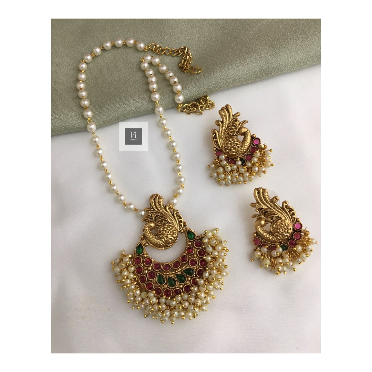 Pearl Long Chain Set