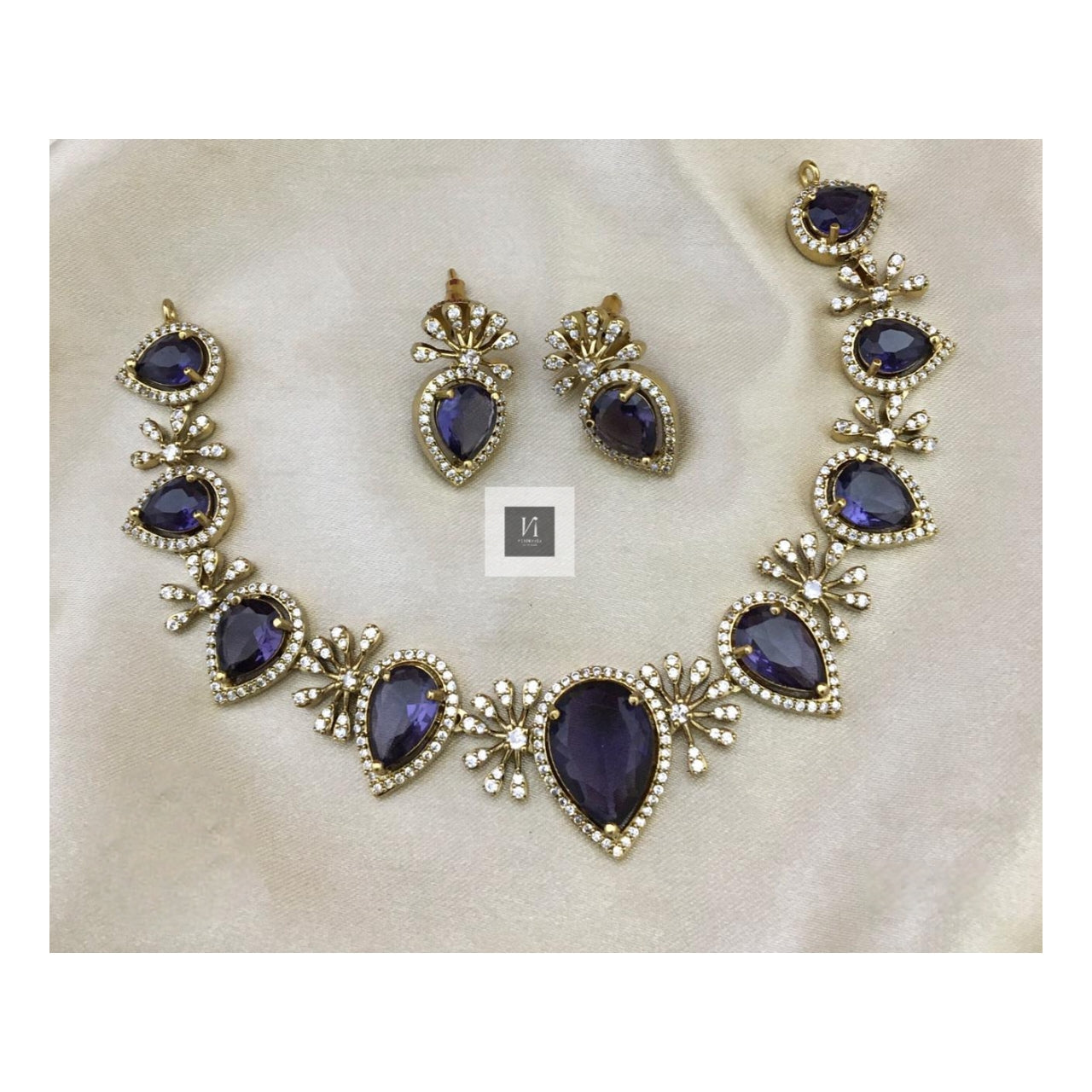Victorian Necklace Set