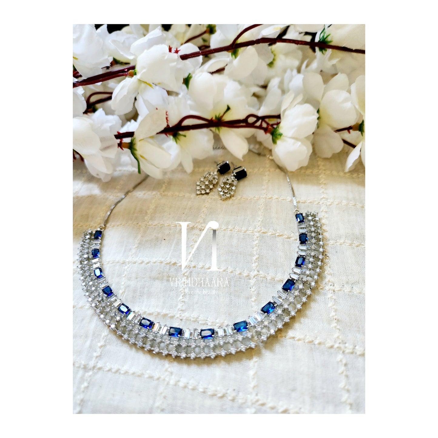 Silver AD Necklace Set
