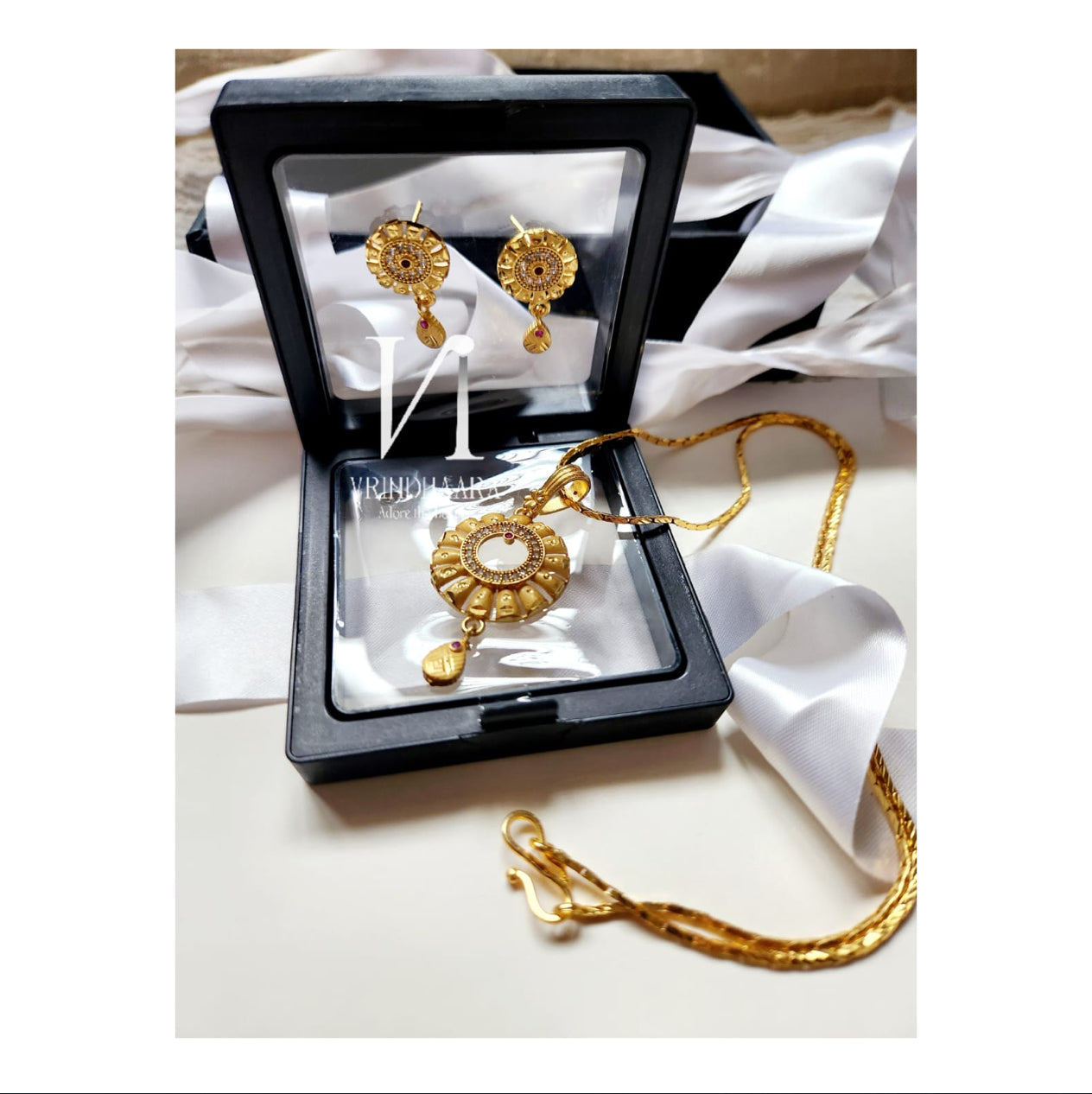 Golden Chain Sets