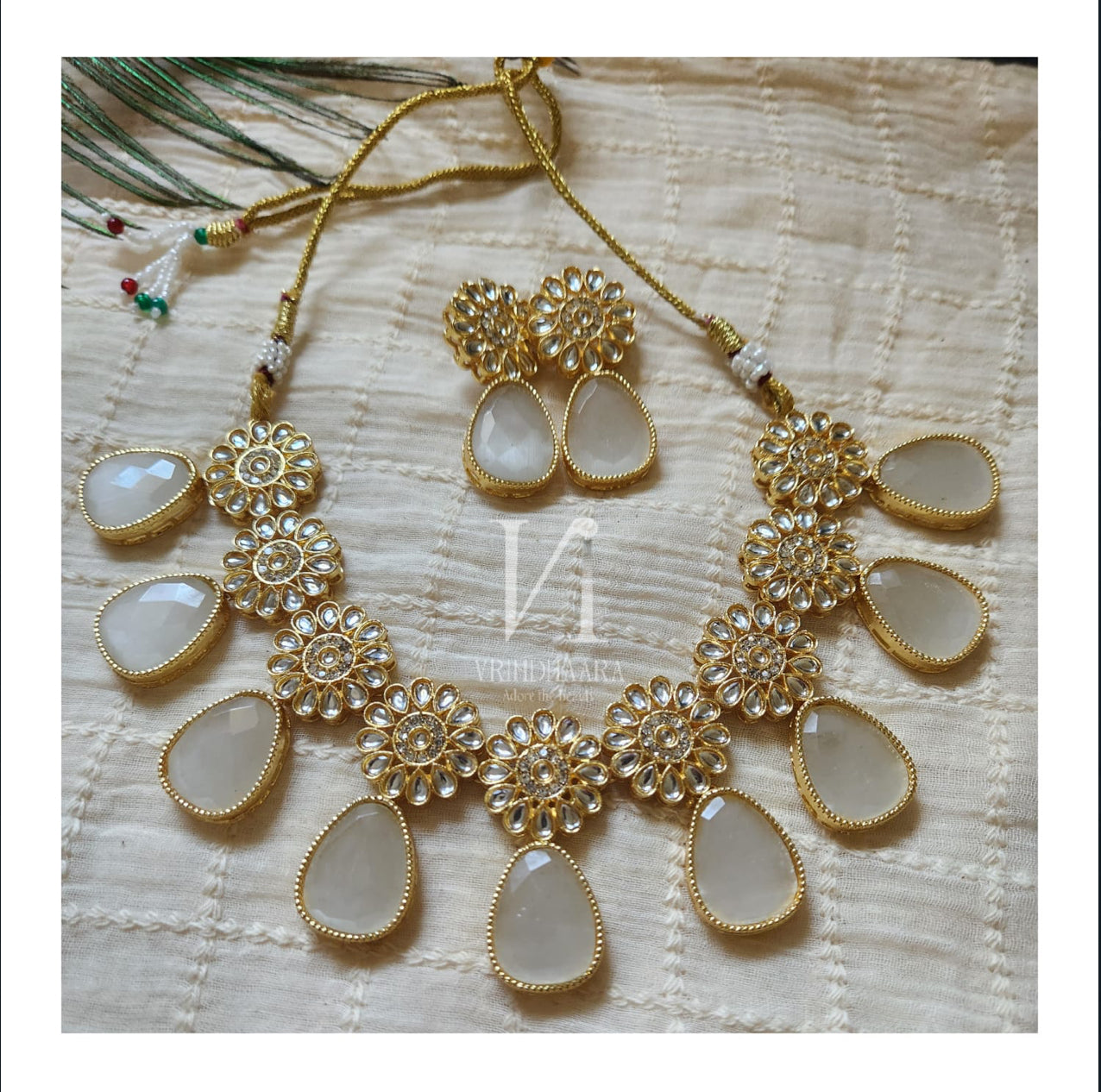 Unique Necklace Set