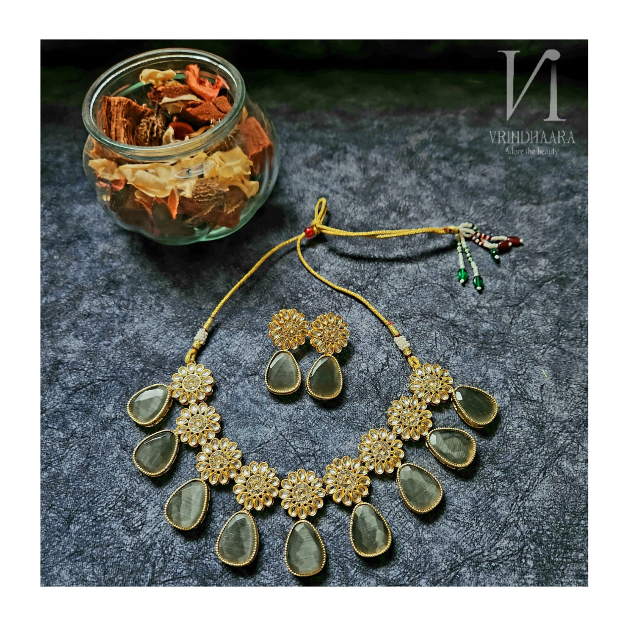 Unique Necklace Set