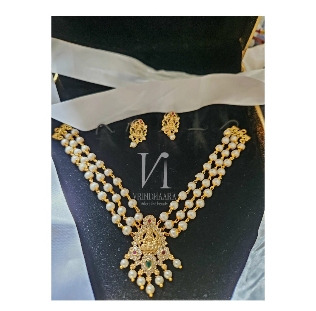 Lakshmi pearl choker Set