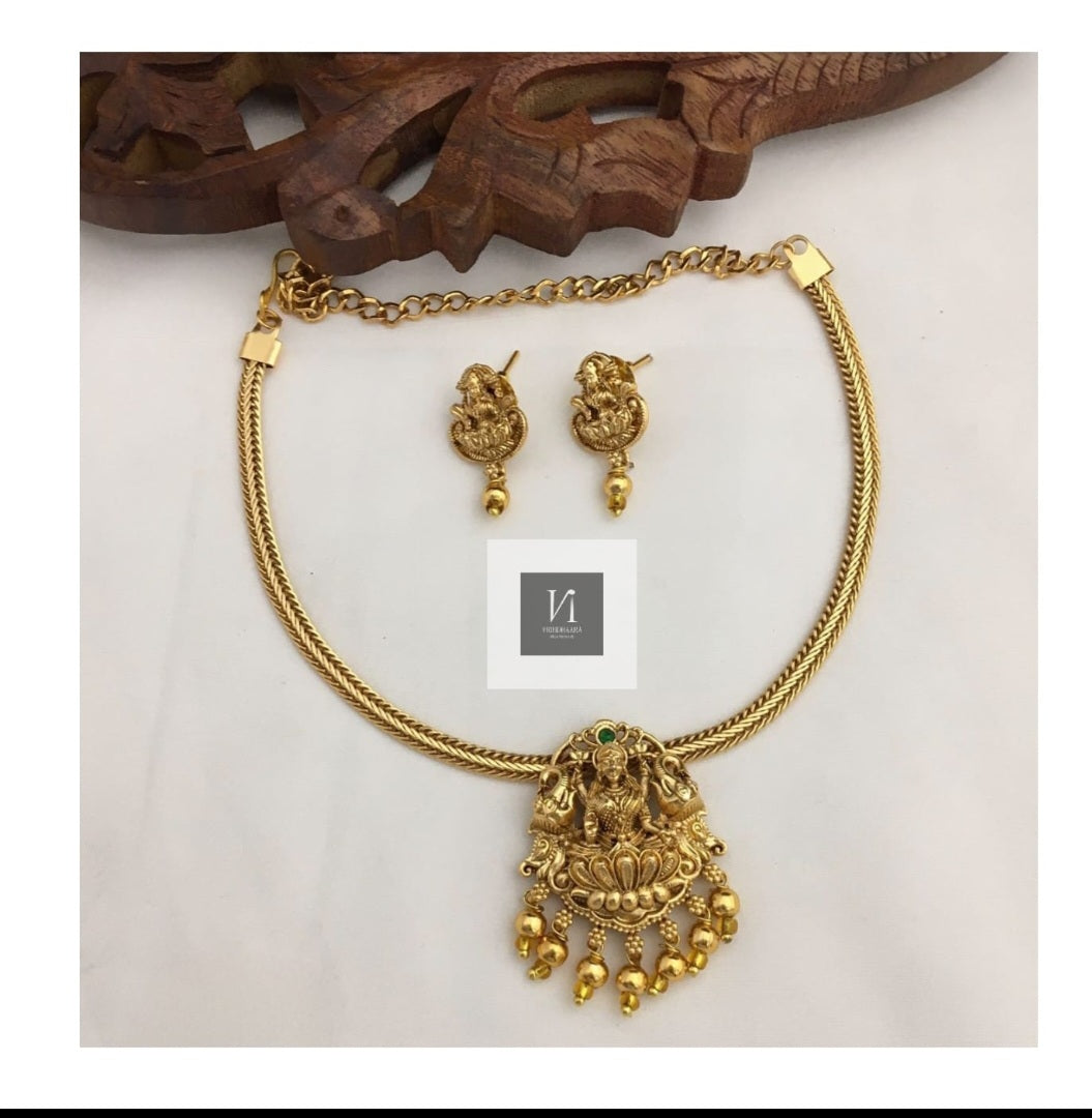 Lakshmi Choker