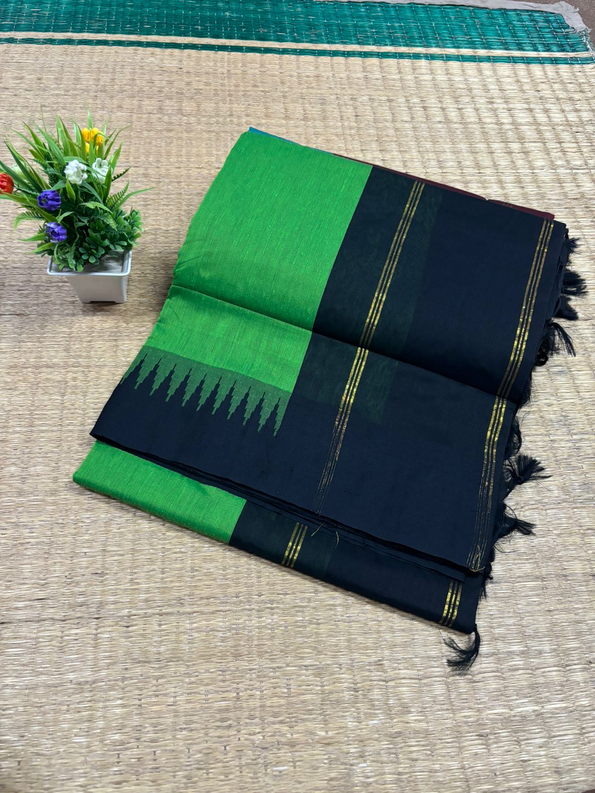 Maheshwari Cotton- Temple Border