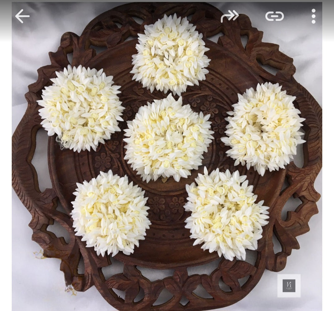 Jasmine Scrunchy